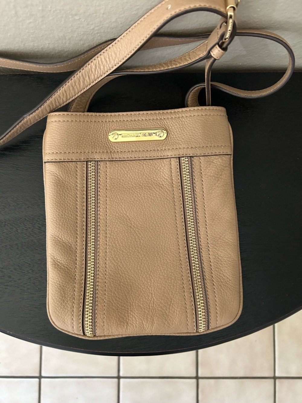 Michael Kors Beige/Tan Leather Crossbody with Gold Plaque